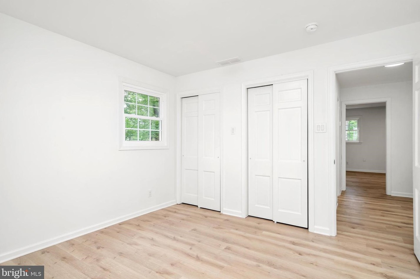 351 Merrick Rd, Trenton NJ  08691-3911 exterior