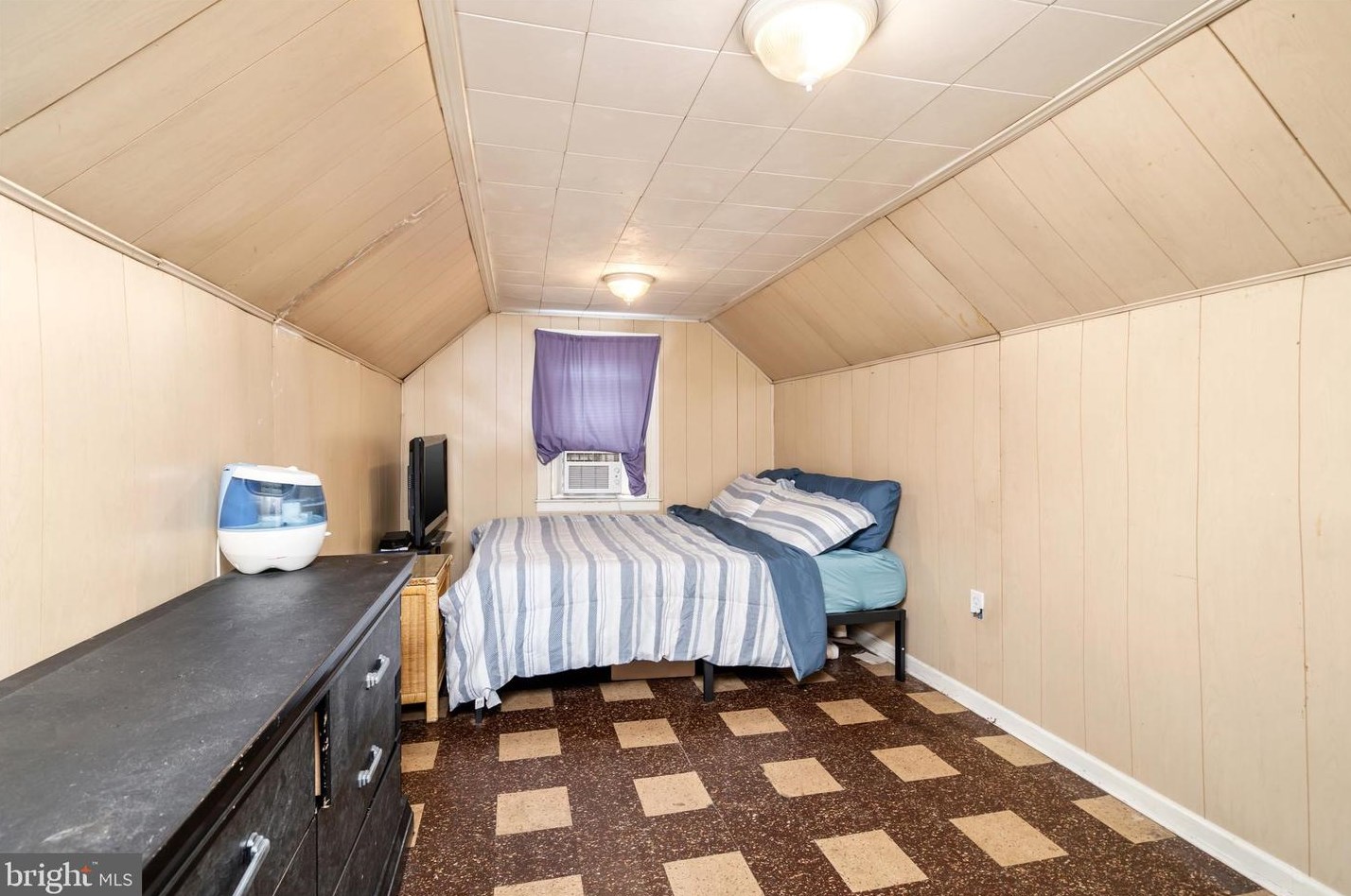 262 Edward Ave, Trenton NJ 08610-3906 exterior