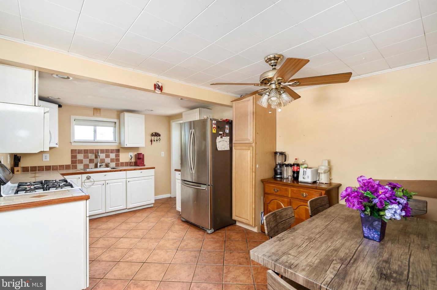 262 Edward Ave, Trenton NJ 08610-3906 exterior