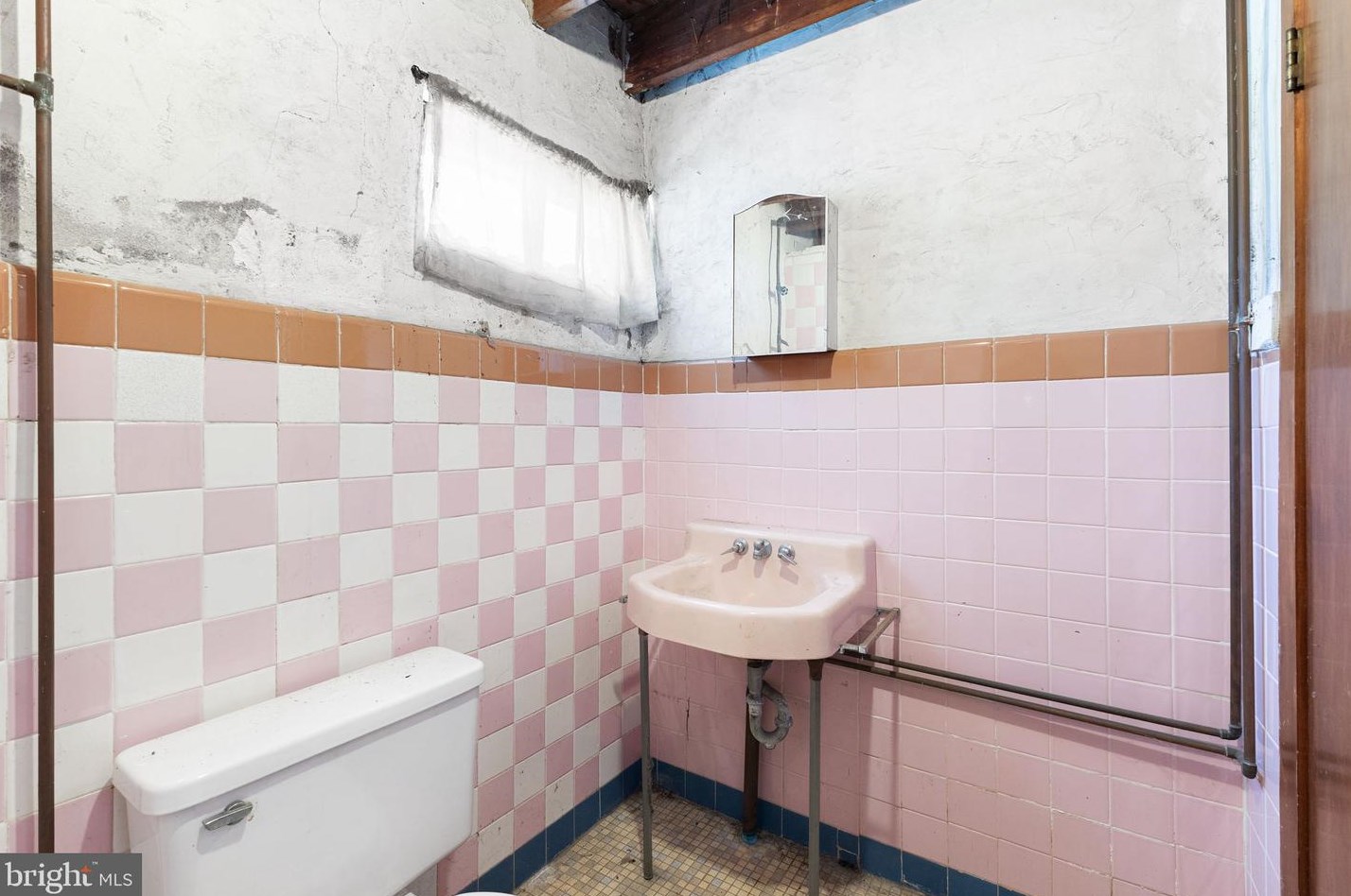 177 Taft Ave, Trenton NJ 08610-1913 exterior