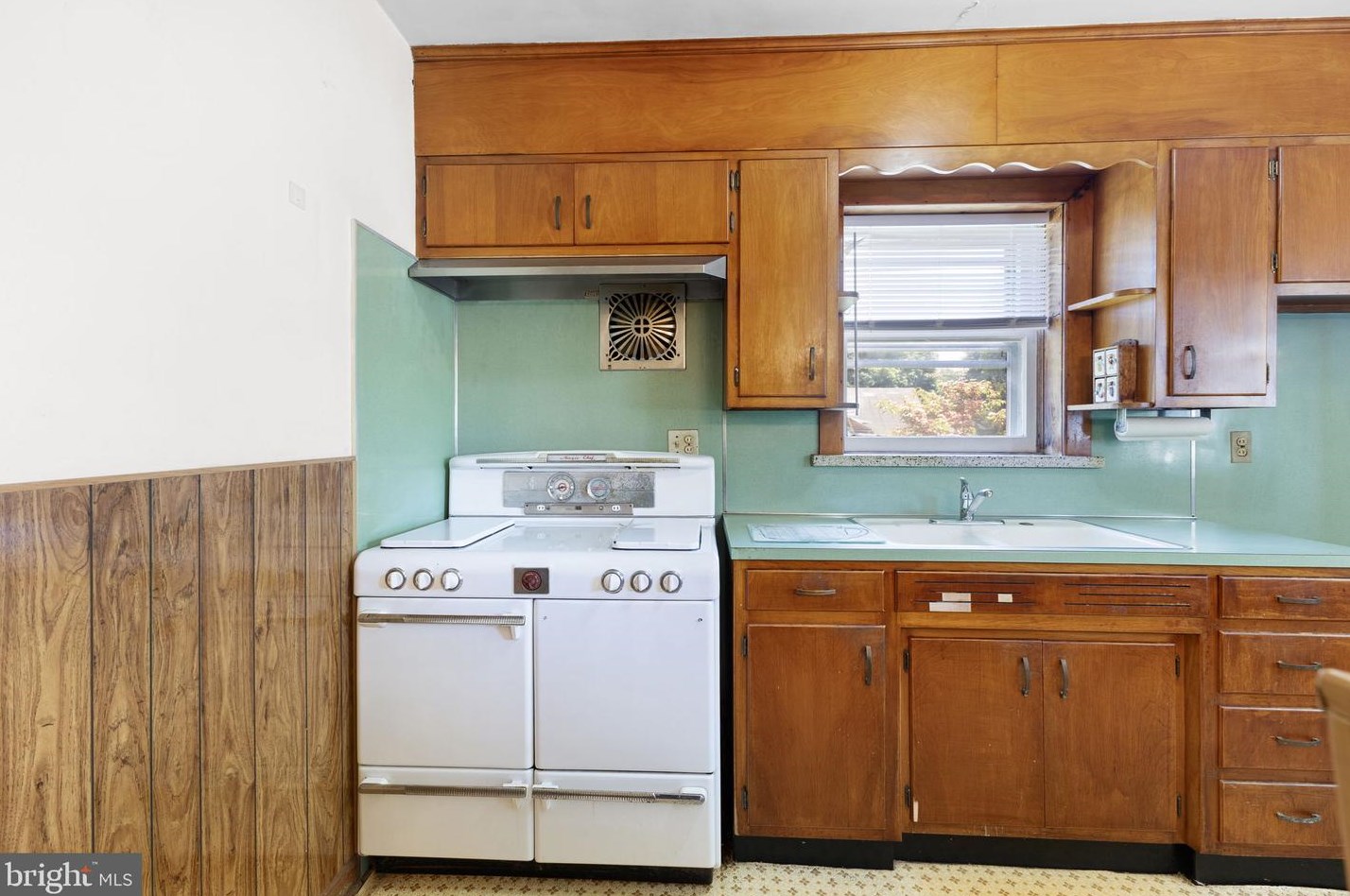 177 Taft Ave, Trenton NJ 08610-1913 exterior