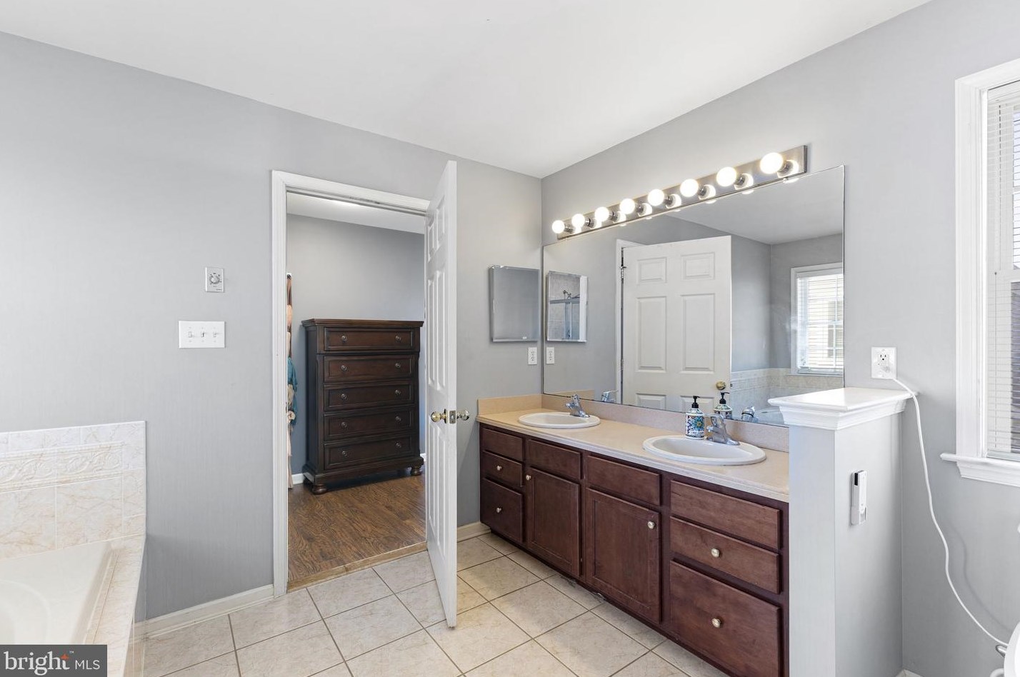 111 George St, Trenton NJ 08648-1645 exterior