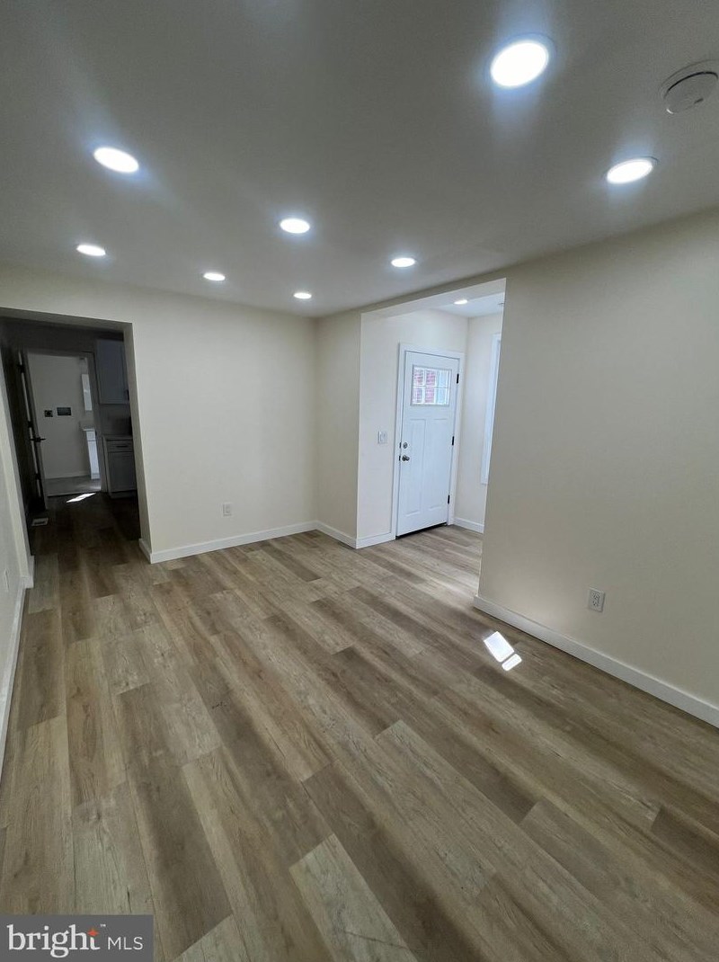 54 Carroll St, Trenton NJ 08609-1007 exterior