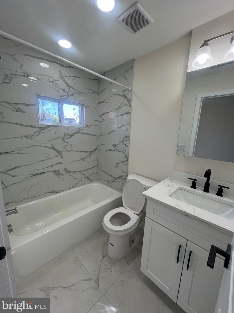 54 Carroll St, Trenton NJ 08609-1007 exterior