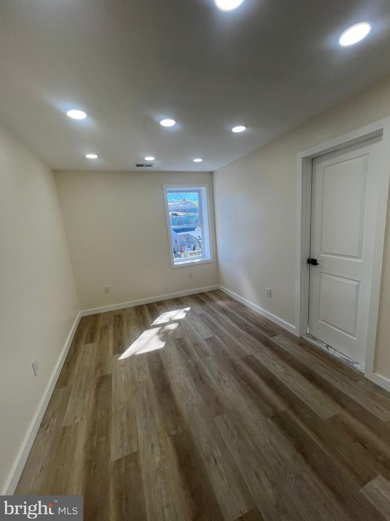 54 Carroll St, Trenton NJ 08609-1007 exterior