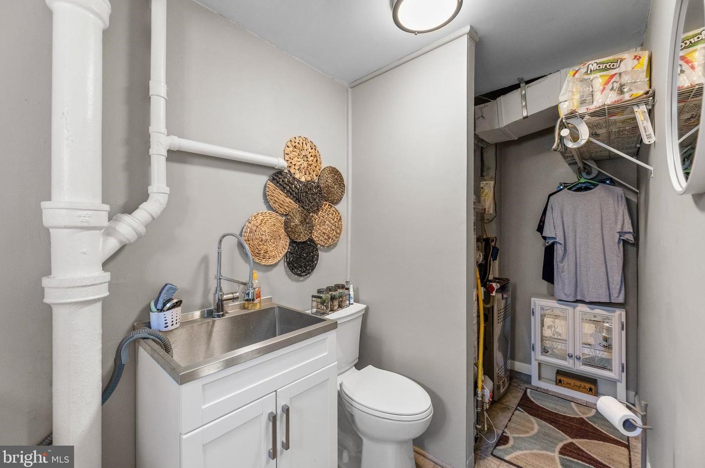 76 Sunnybrae Blvd, Trenton NJ 08620-1559 exterior