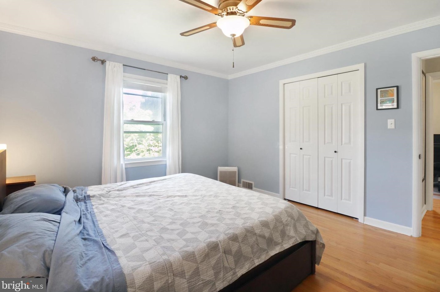 469 Fenwood Ave, Trenton NJ  08619-2573 exterior