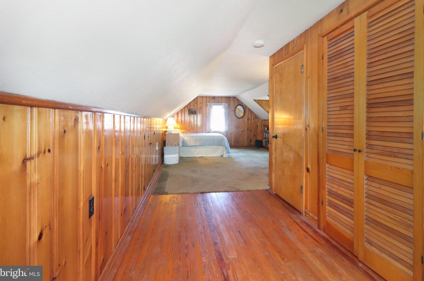 469 Fenwood Ave, Trenton NJ  08619-2573 exterior