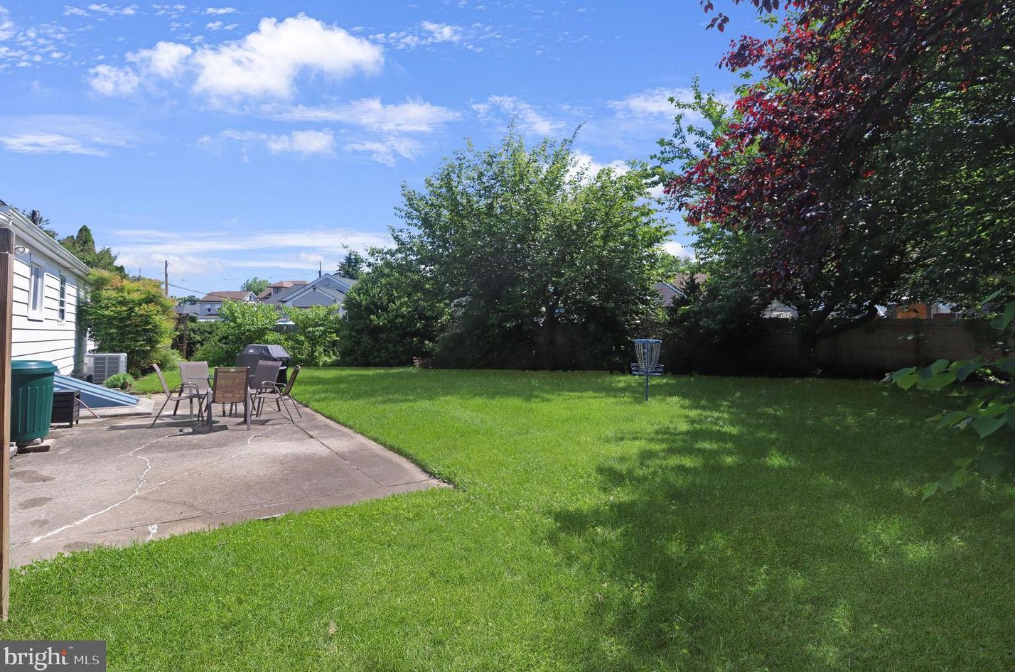 469 Fenwood Ave, Trenton NJ  08619-2573 exterior