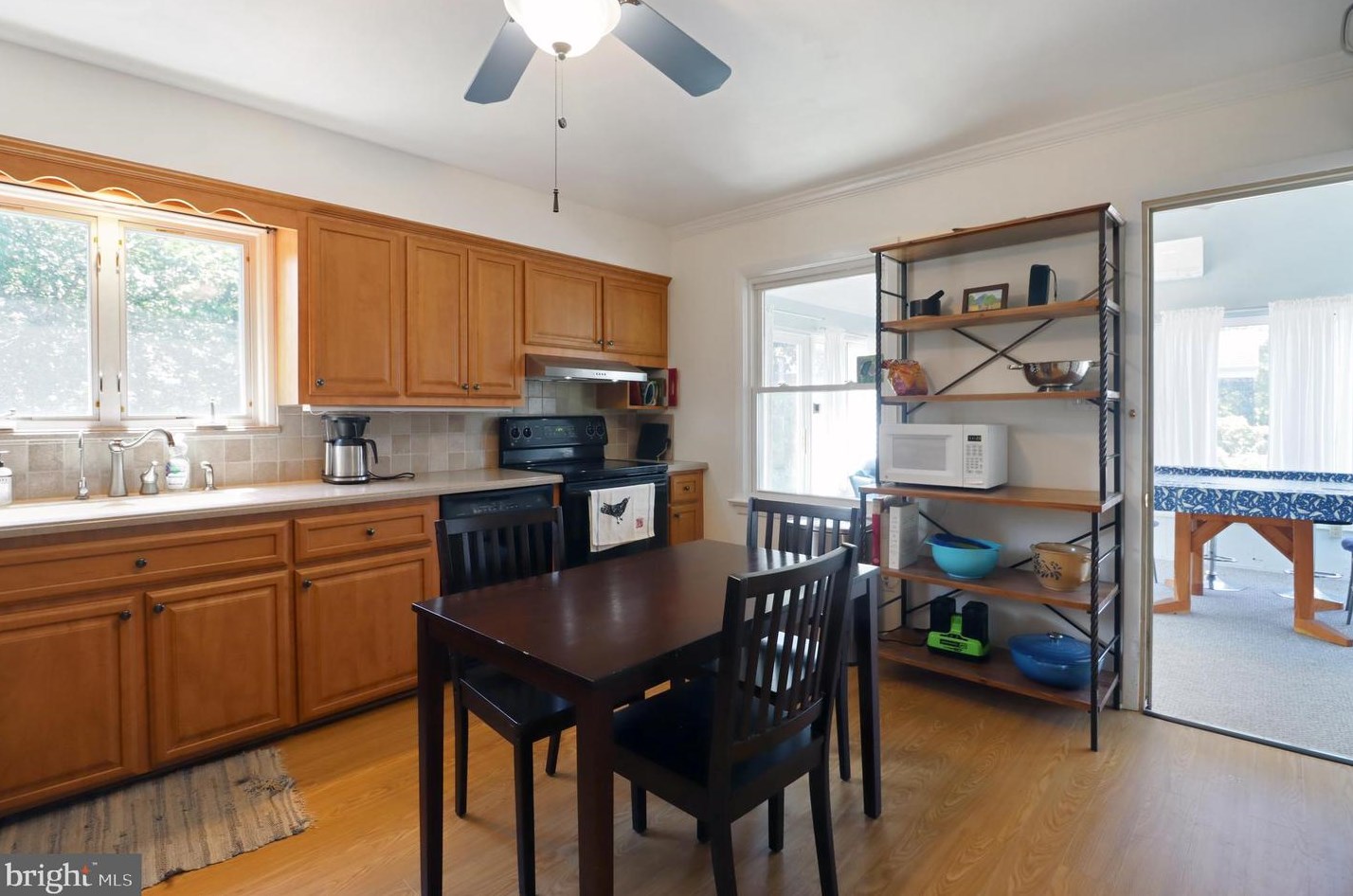 469 Fenwood Ave, Trenton NJ  08619-2573 exterior