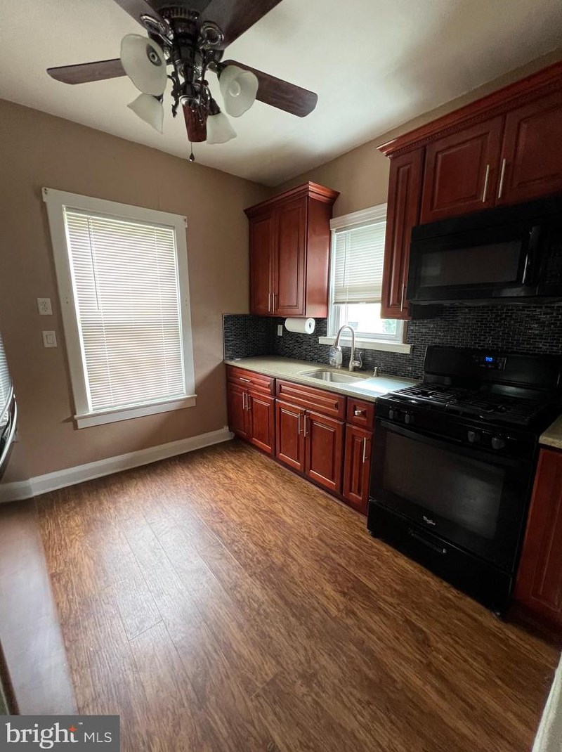 240 Darcy Ave, Trenton NJ 08629-1615 exterior