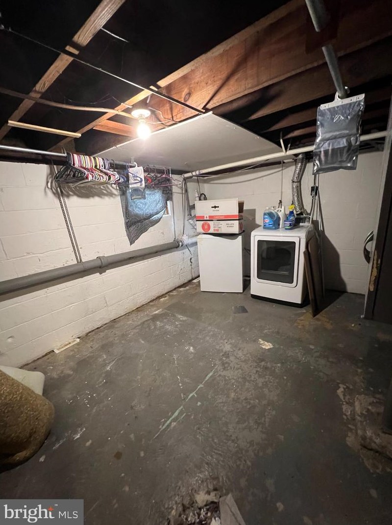 240 Darcy Ave, Trenton NJ 08629-1615 exterior