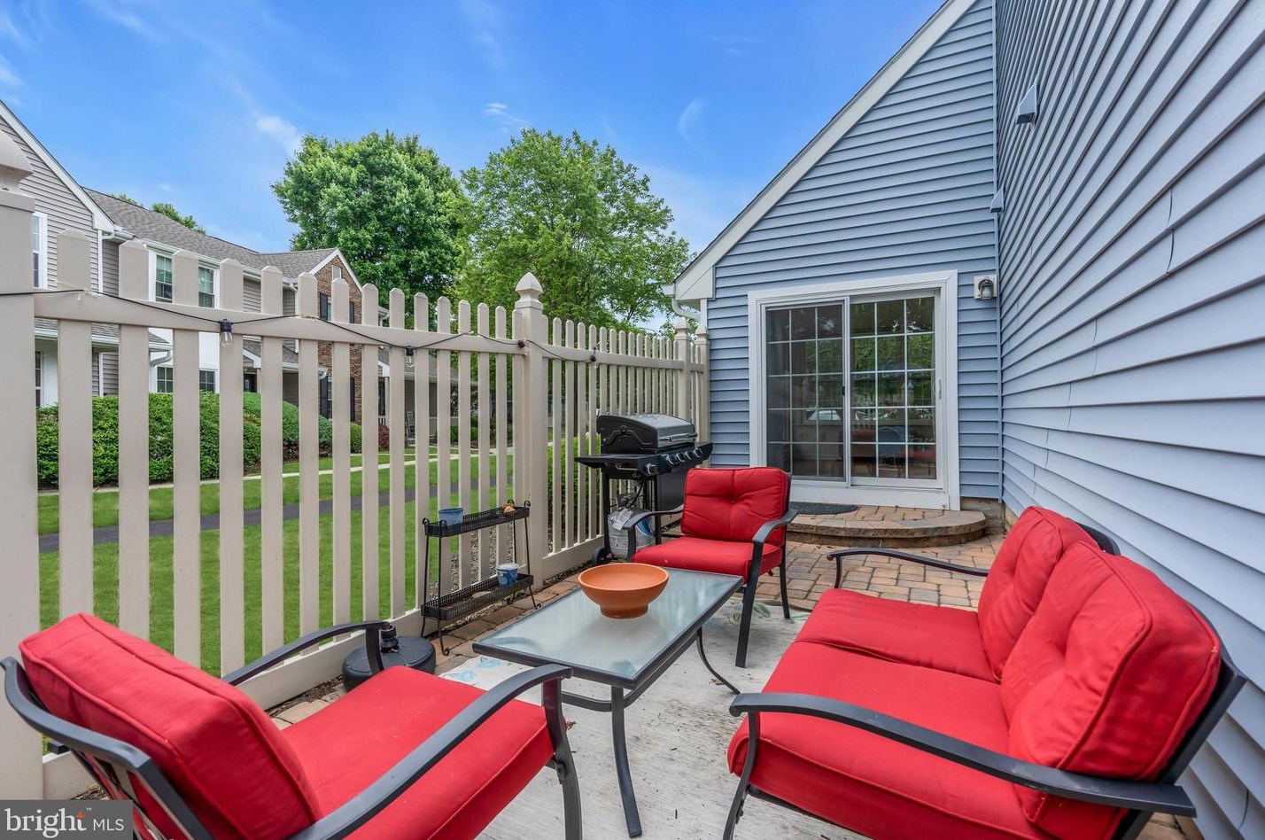 11 Hopkinson Ct, East Windsor NJ 08520-2725 exterior