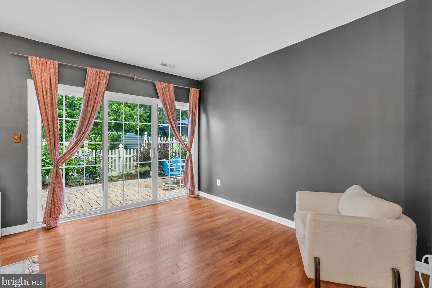 11 Hopkinson Ct, East Windsor NJ 08520-2725 exterior