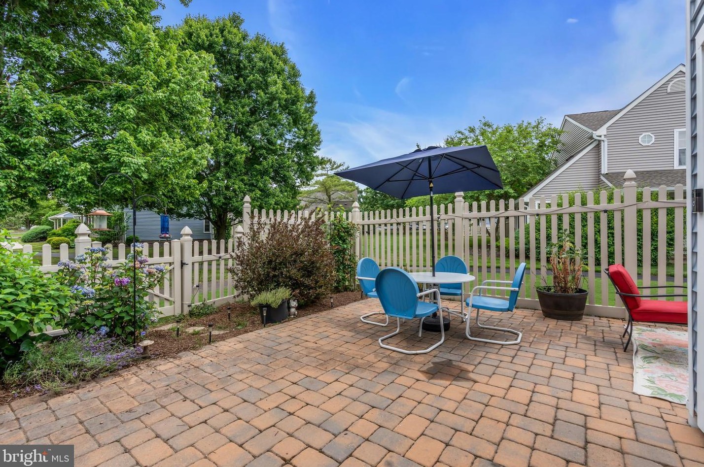 11 Hopkinson Ct, East Windsor NJ 08520-2725 exterior