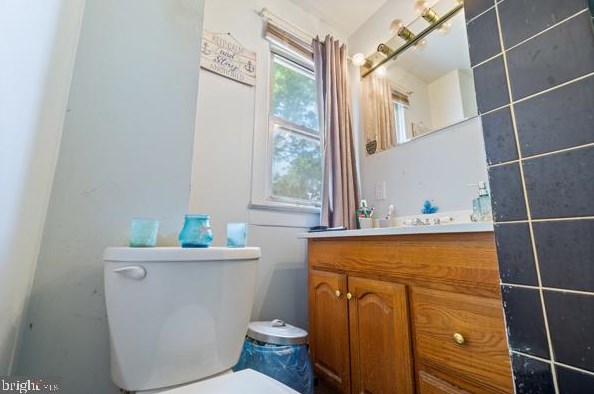 1023 Adeline St, Trenton NJ  08610-6404 exterior