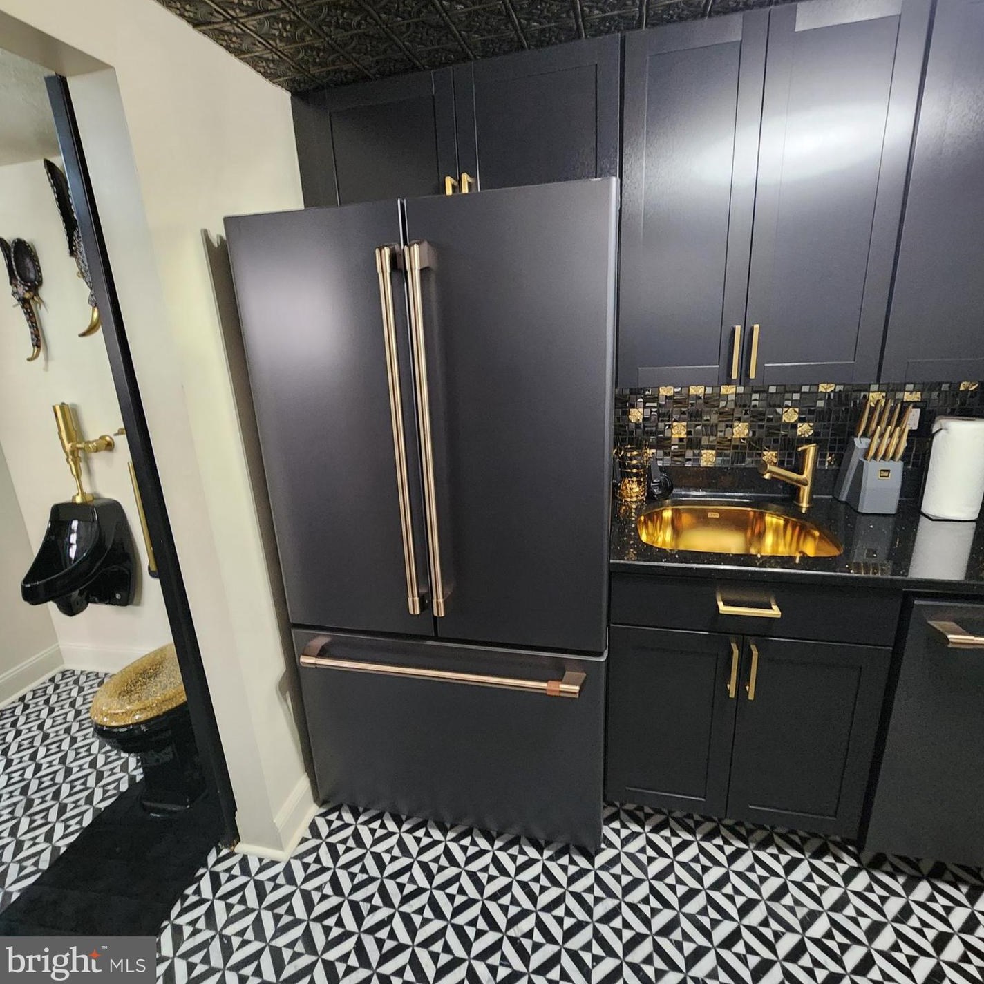 252 Jackson St, Trenton NJ  08611-1720 exterior