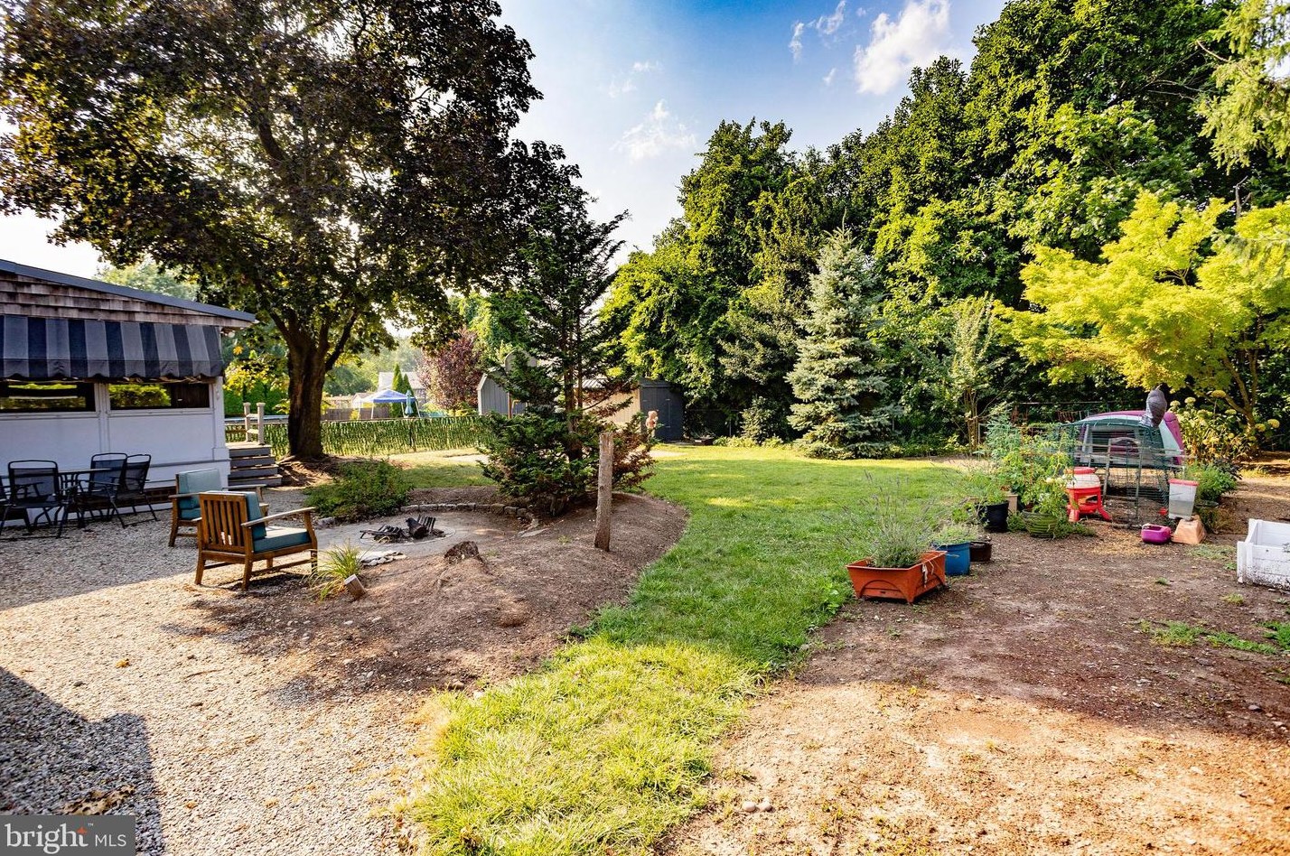 116 Susan Dr, Trenton NJ  08638-1557 exterior
