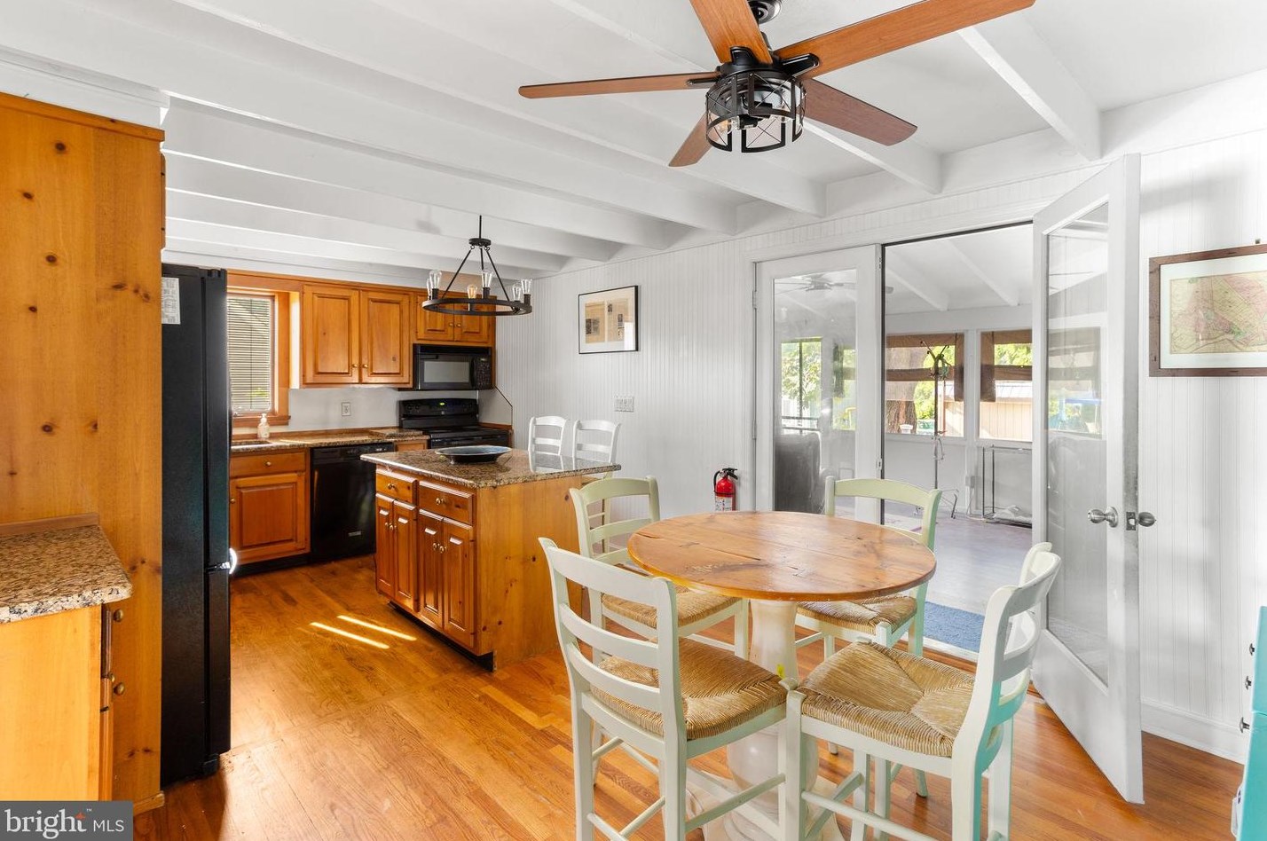 116 Susan Dr, Trenton NJ  08638-1557 exterior