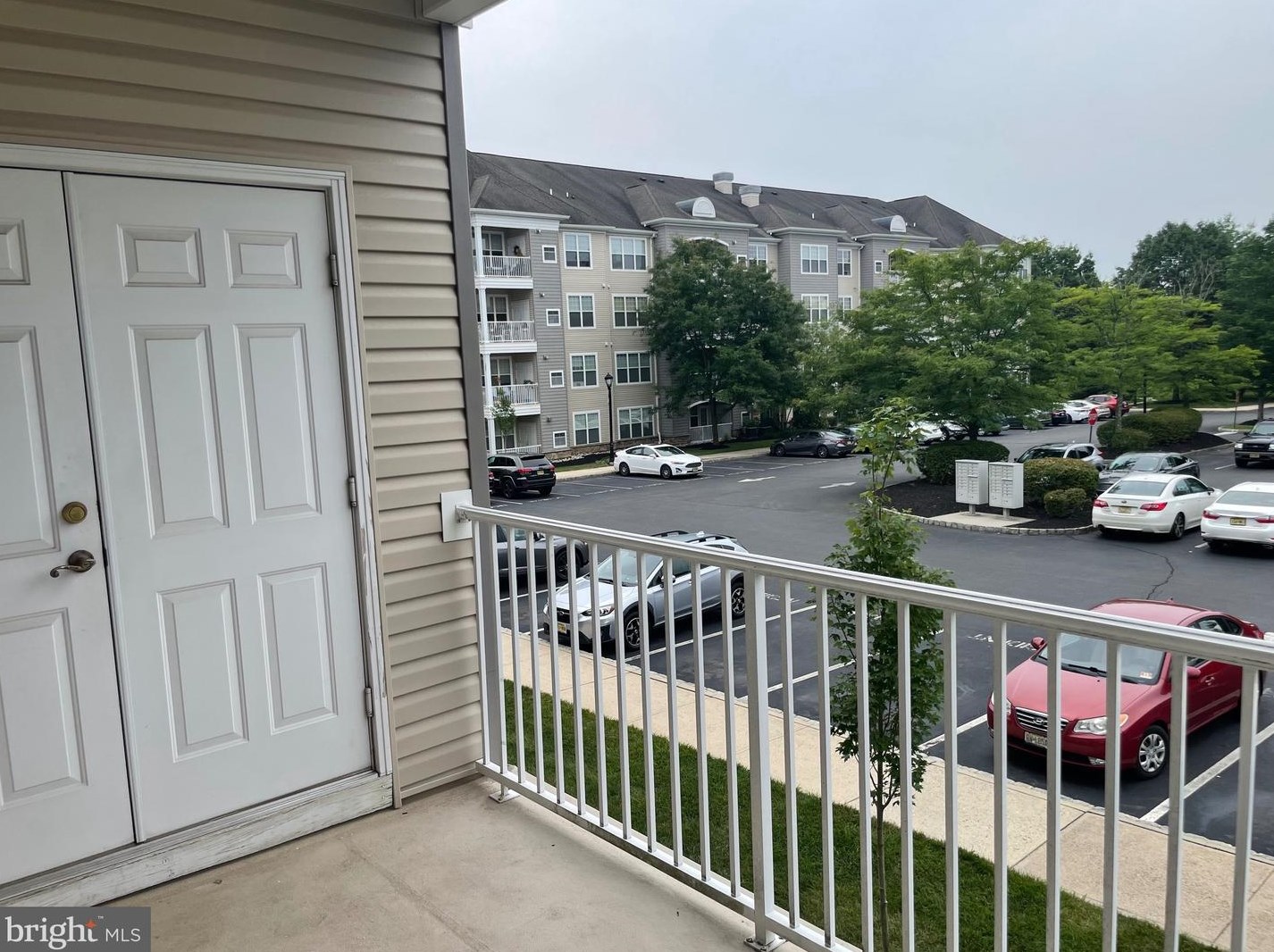 221 Masterson Ct, Trenton NJ  08618-1438 exterior