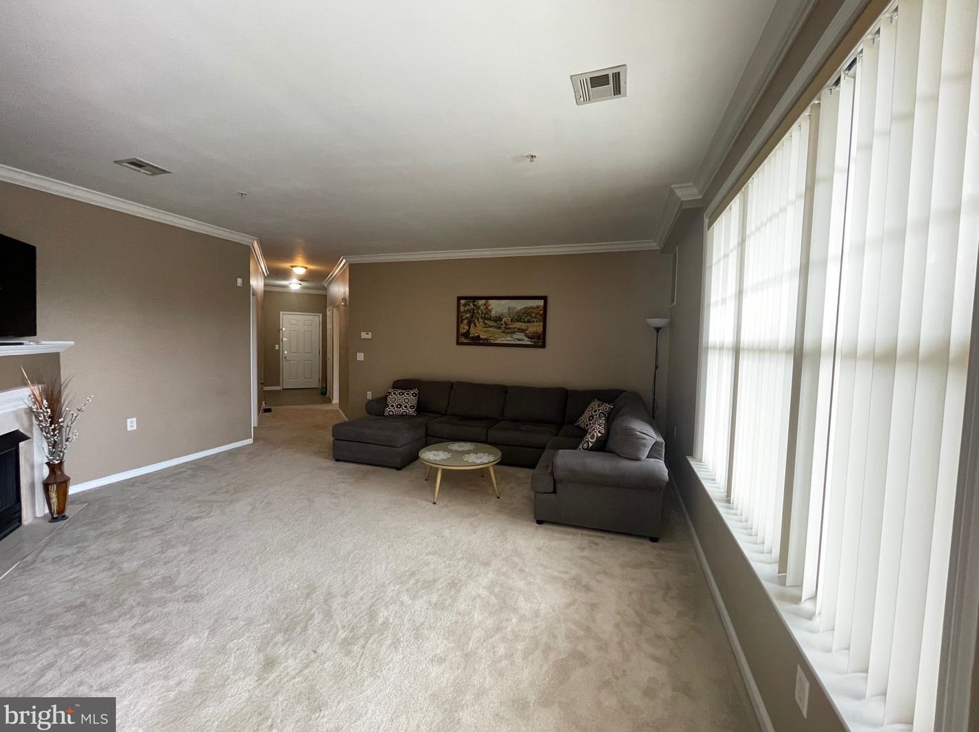 221 Masterson Ct, Trenton NJ  08618-1438 exterior