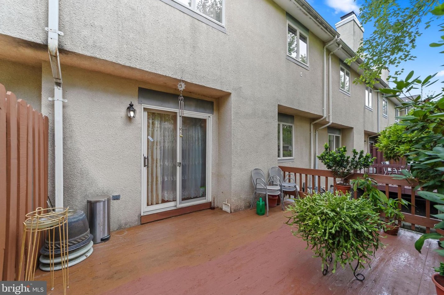 25 Exeter Ct, Princeton NJ 08540-7048 exterior