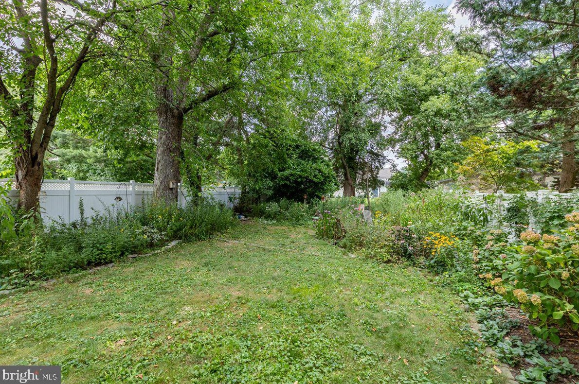 3016 Nottingham Way, Trenton NJ  08619-1843 exterior