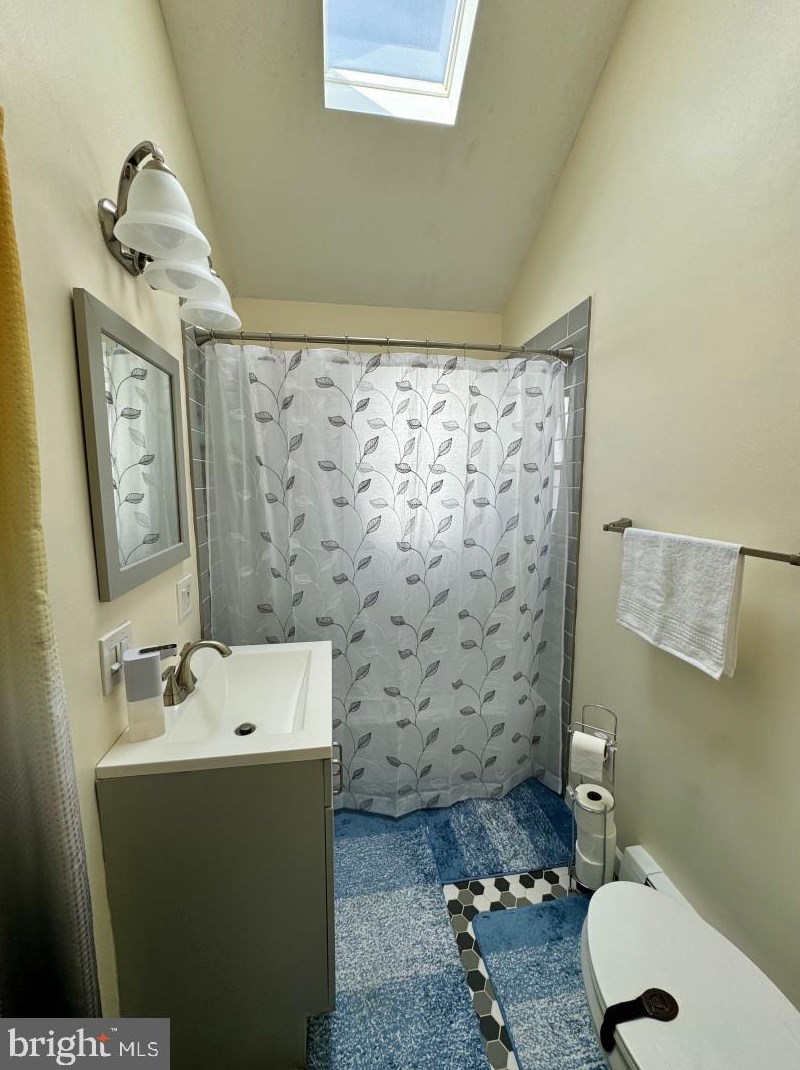 112 Thropp Ave, Trenton NJ  08610-3521 exterior
