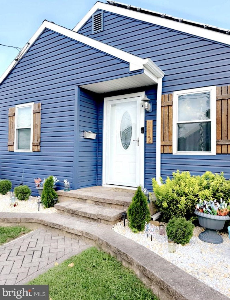 112 Thropp Ave, Trenton NJ  08610-3521 exterior