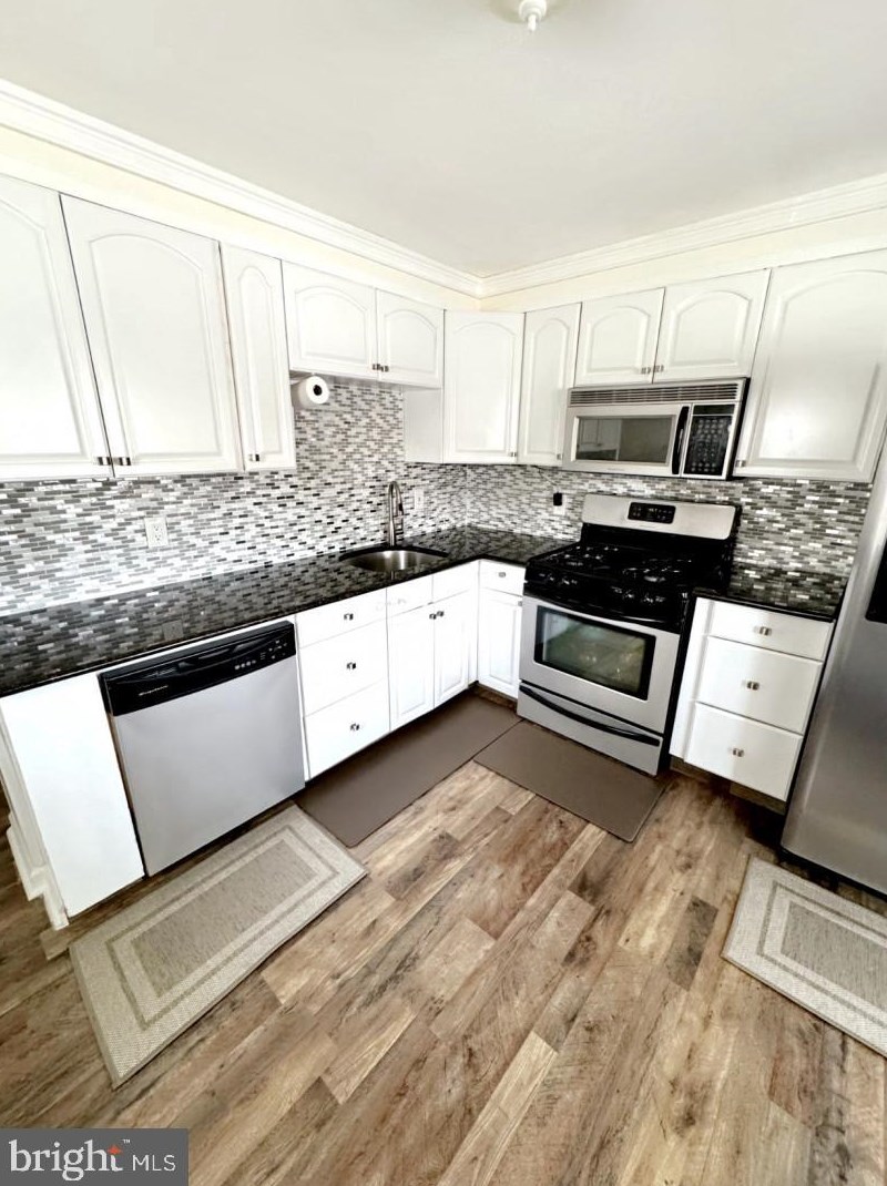 112 Thropp Ave, Trenton NJ  08610-3521 exterior