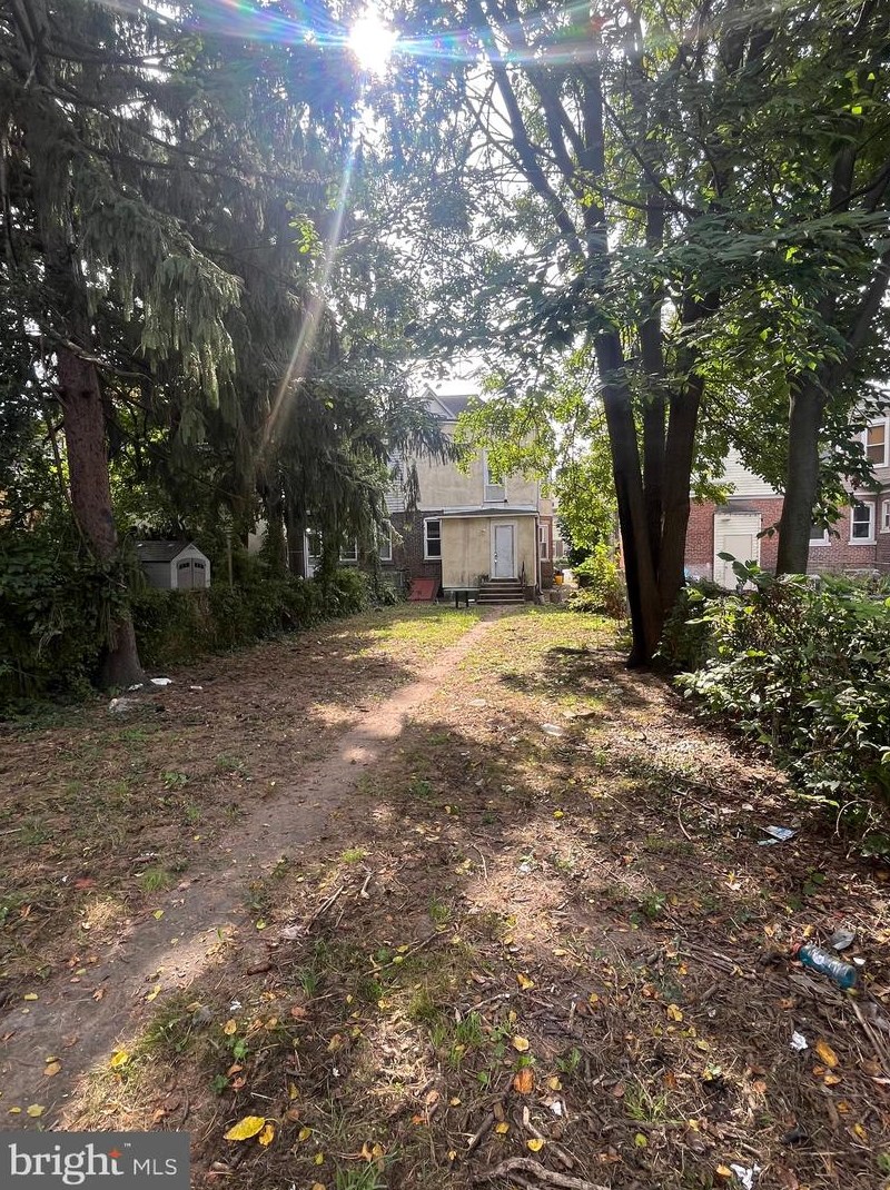 460 Hamilton Ave, Trenton NJ 08609-2709 exterior