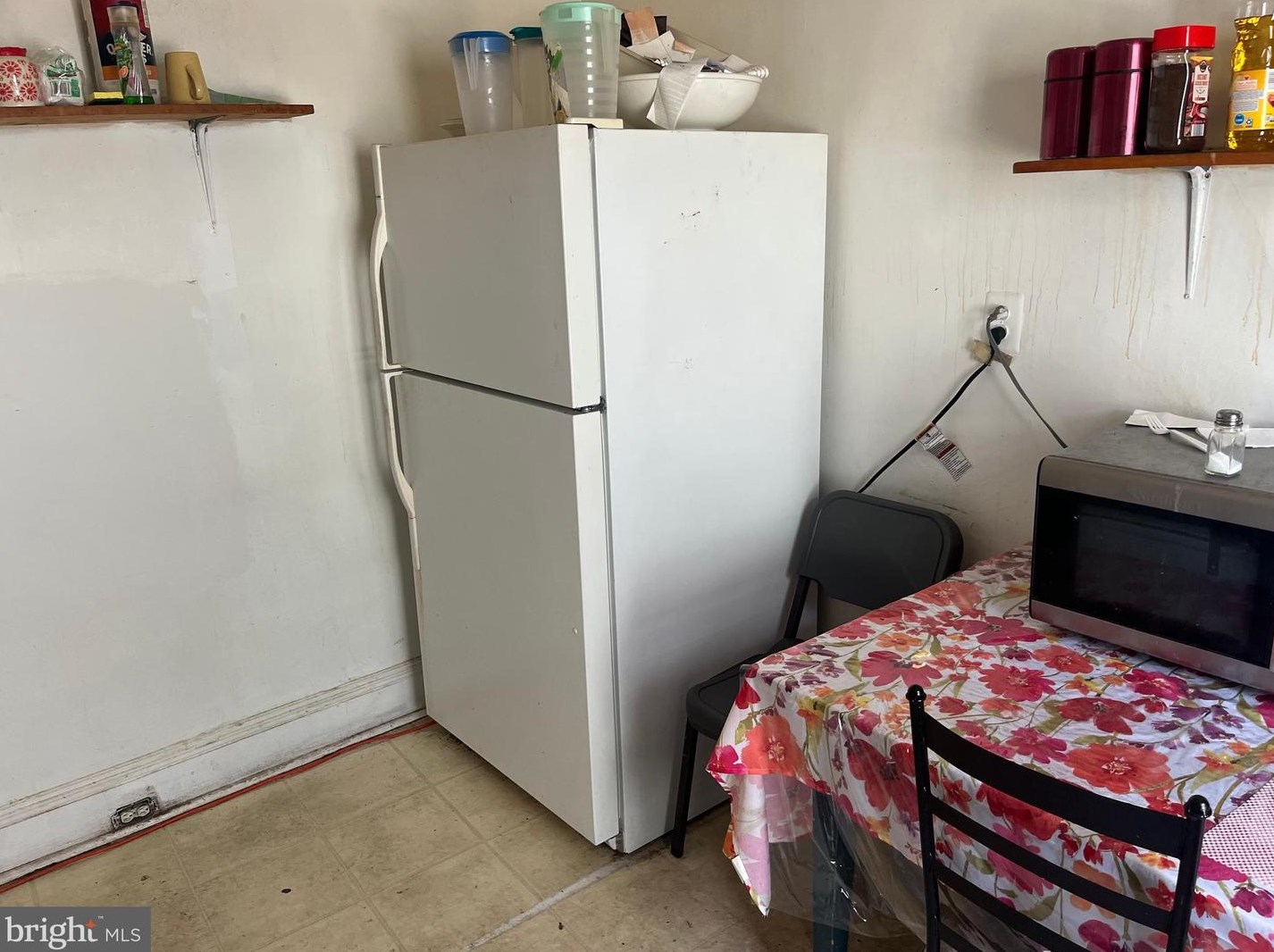 460 Hamilton Ave, Trenton NJ 08609-2709 exterior