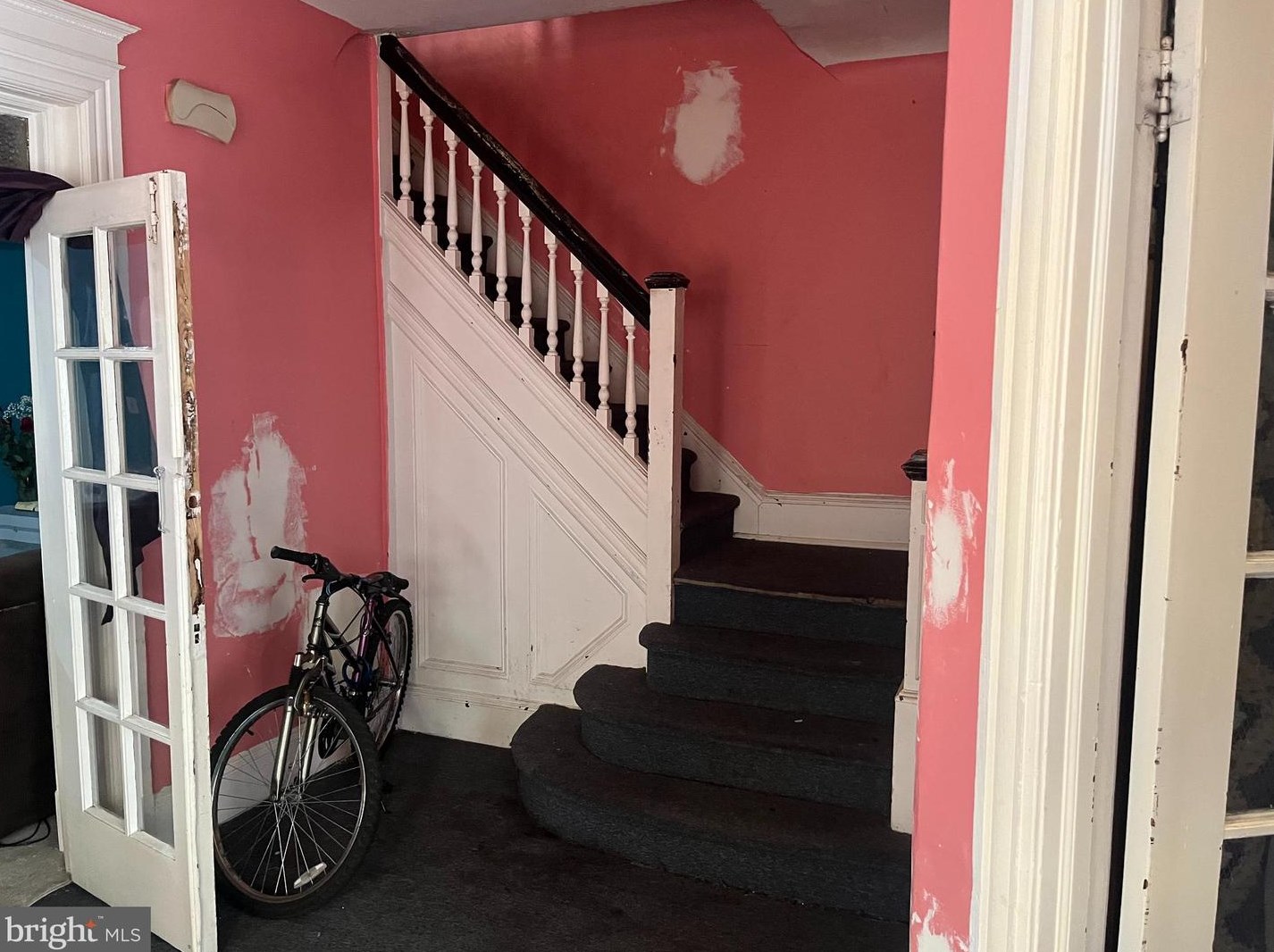 460 Hamilton Ave, Trenton NJ 08609-2709 exterior