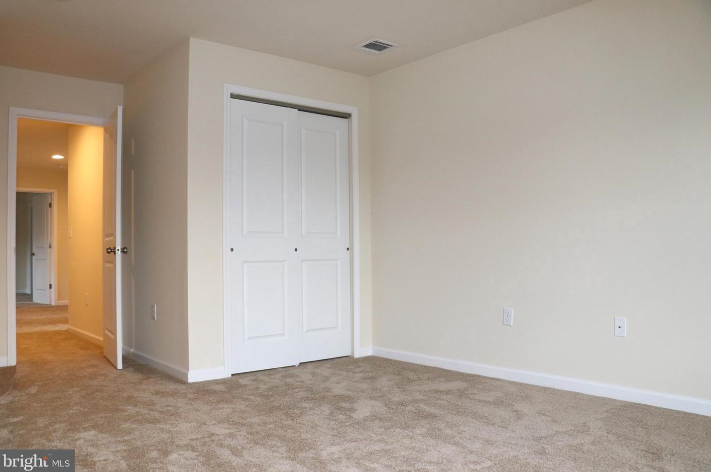 30 Stoneham Rd, Trenton NJ exterior