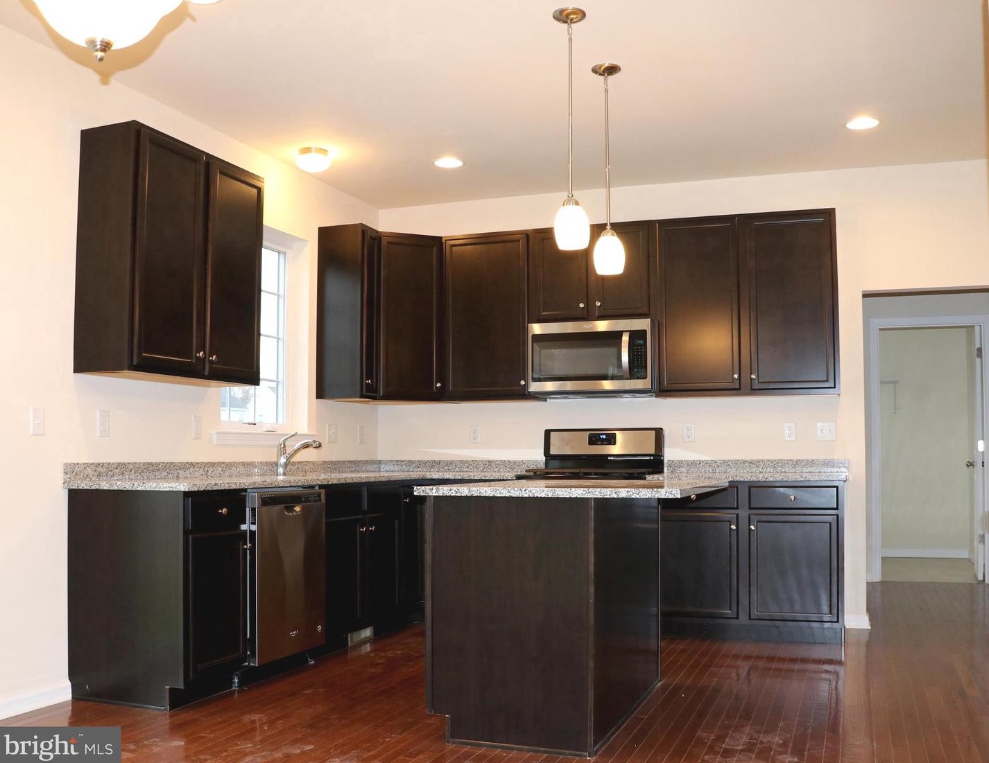 30 Stoneham Rd, Trenton NJ exterior