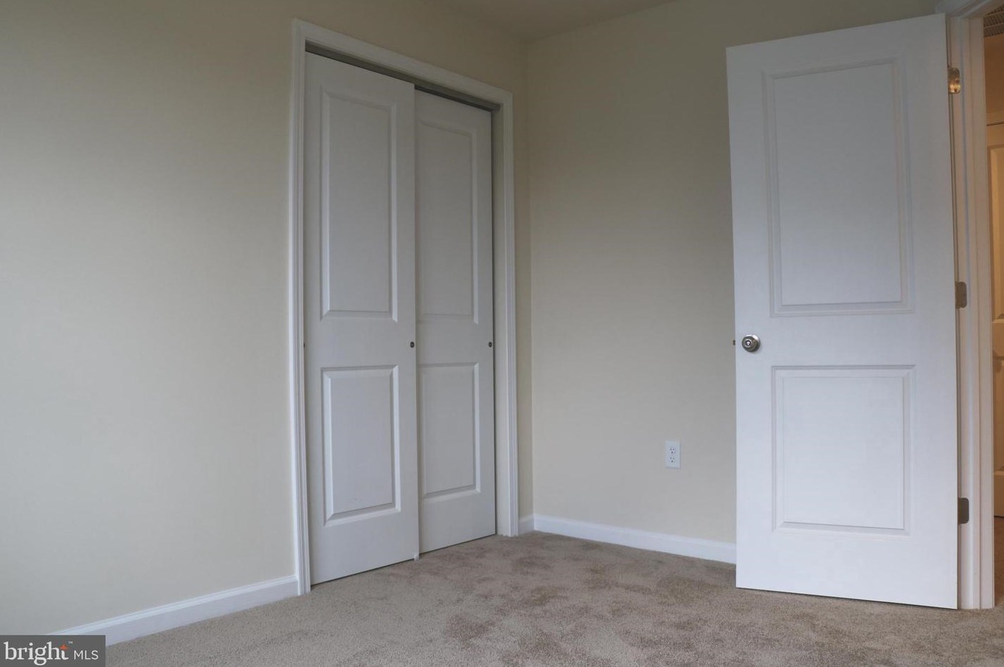 30 Stoneham Rd, Trenton NJ exterior