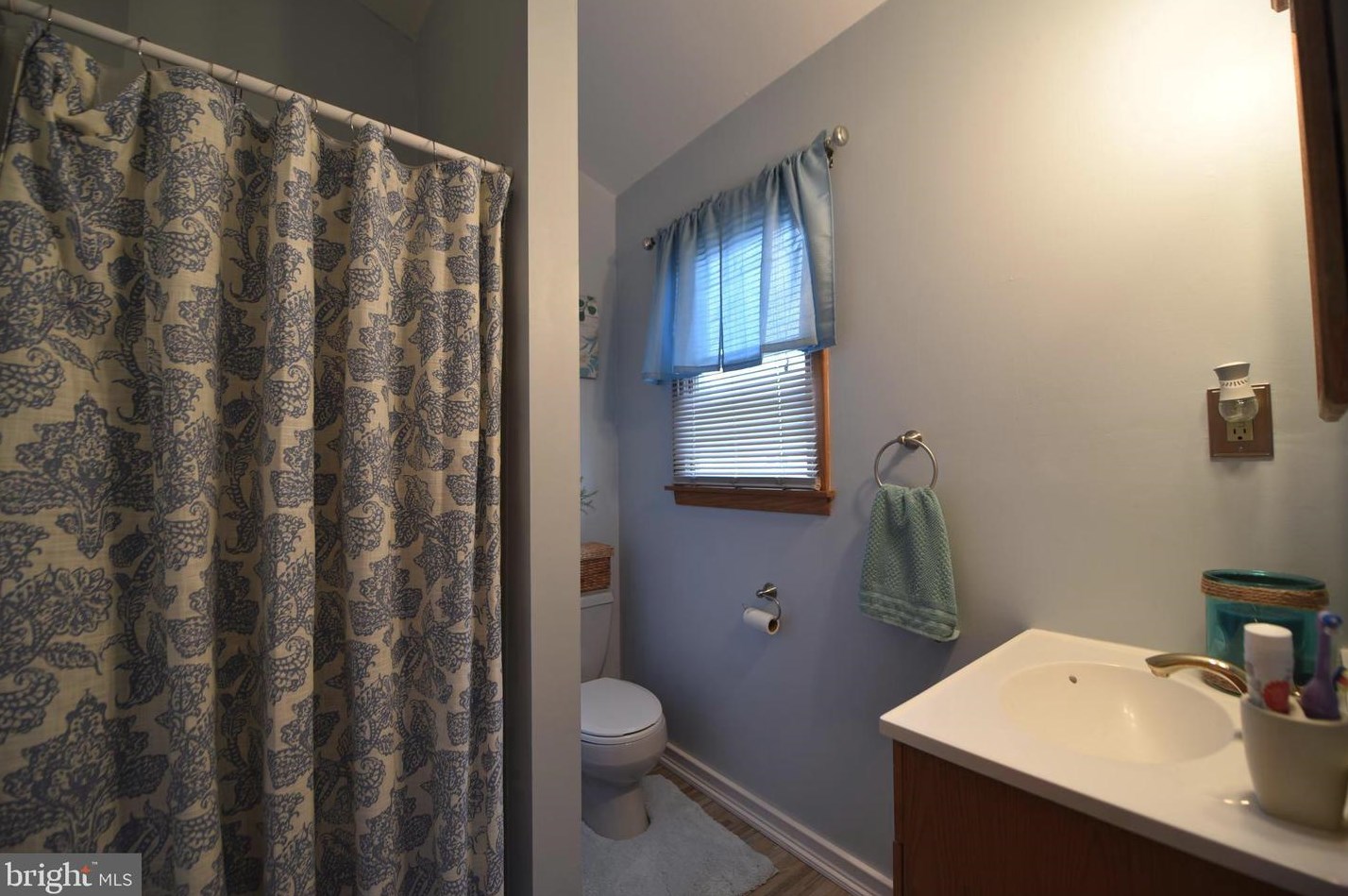 17 Maguire Rd, Trenton NJ 08690-1608 exterior