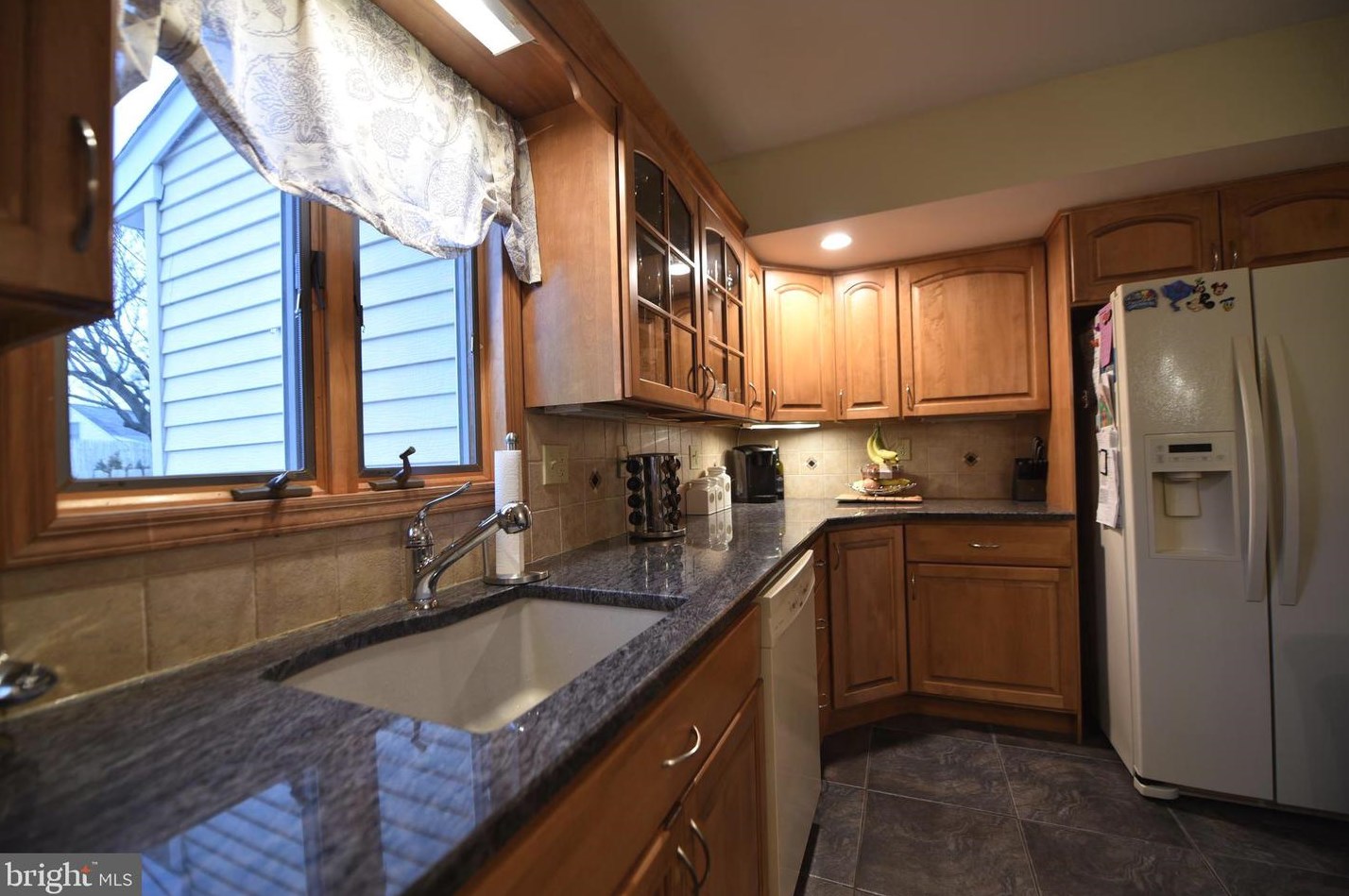 17 Maguire Rd, Trenton NJ 08690-1608 exterior