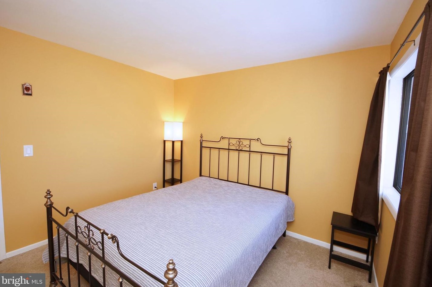 844 Jamestown Rd, East Windsor NJ 08520-5644 exterior