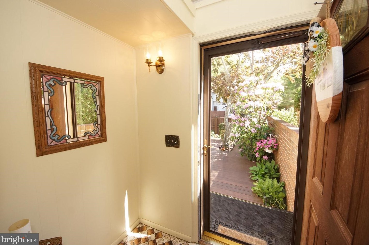 159 Henderson Pl, East Windsor NJ  08520-5708 exterior