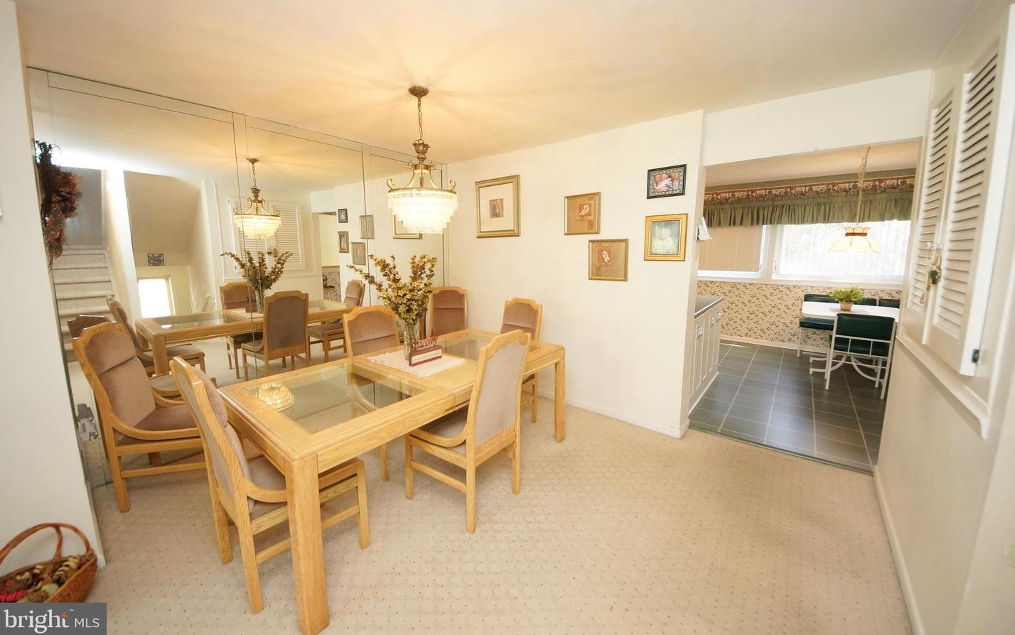 159 Henderson Pl, East Windsor NJ  08520-5708 exterior