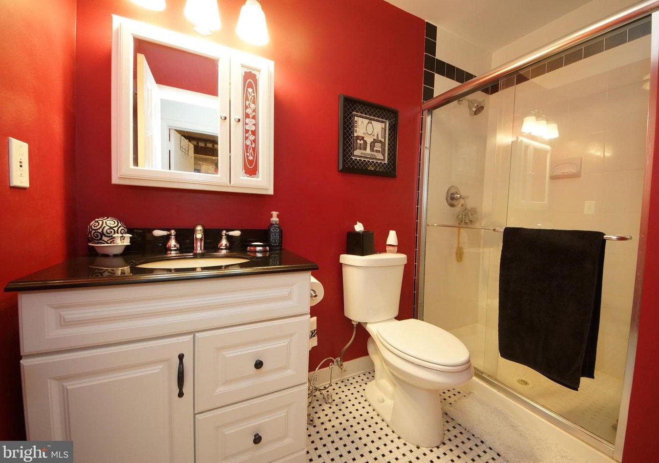 159 Henderson Pl, East Windsor NJ  08520-5708 exterior