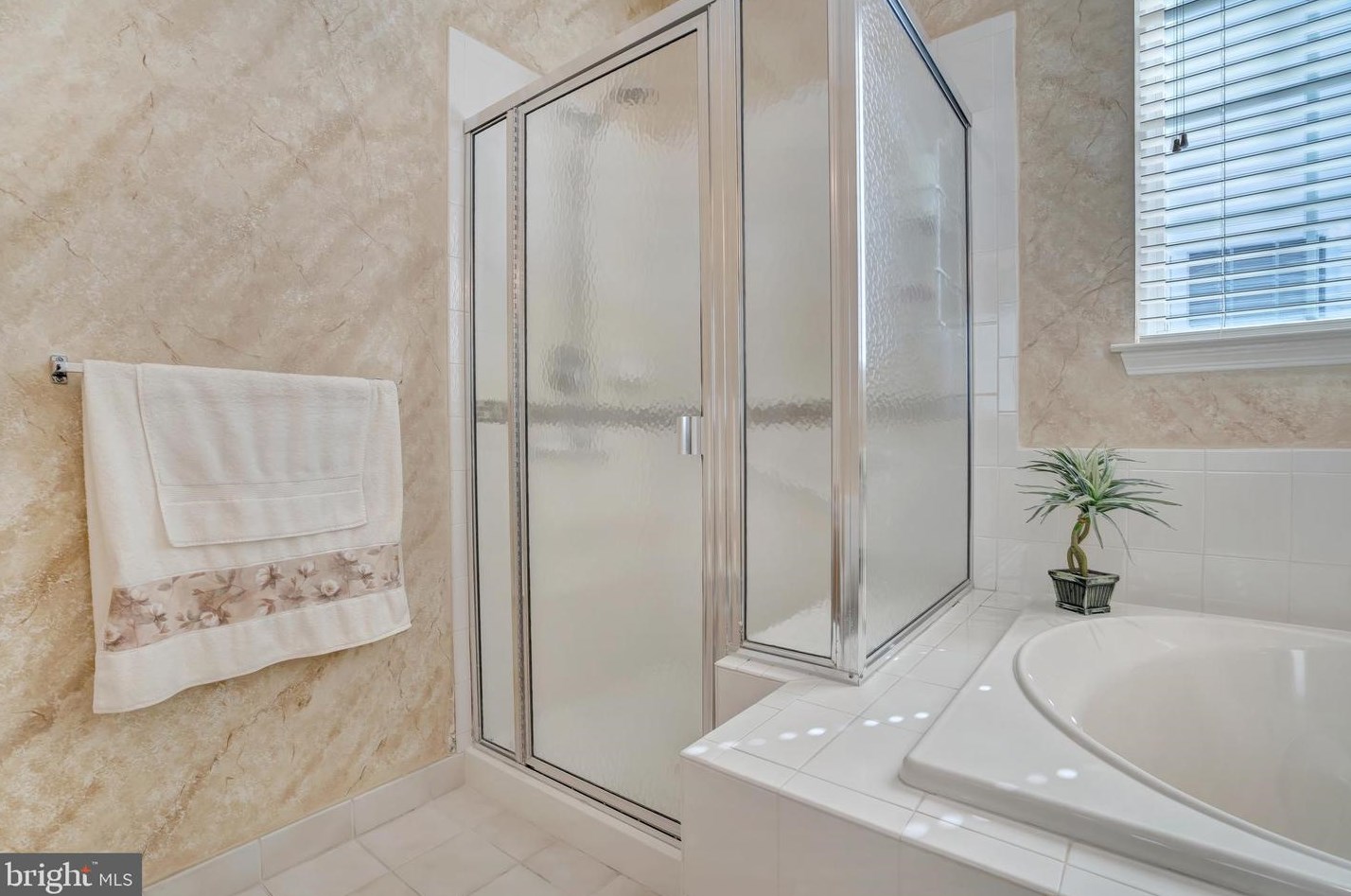 414 Melrose Way, Monroe Twp NJ exterior