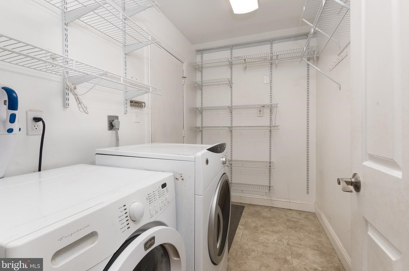 69 Thoreau Dr, Plainsboro NJ 08536-3034 exterior