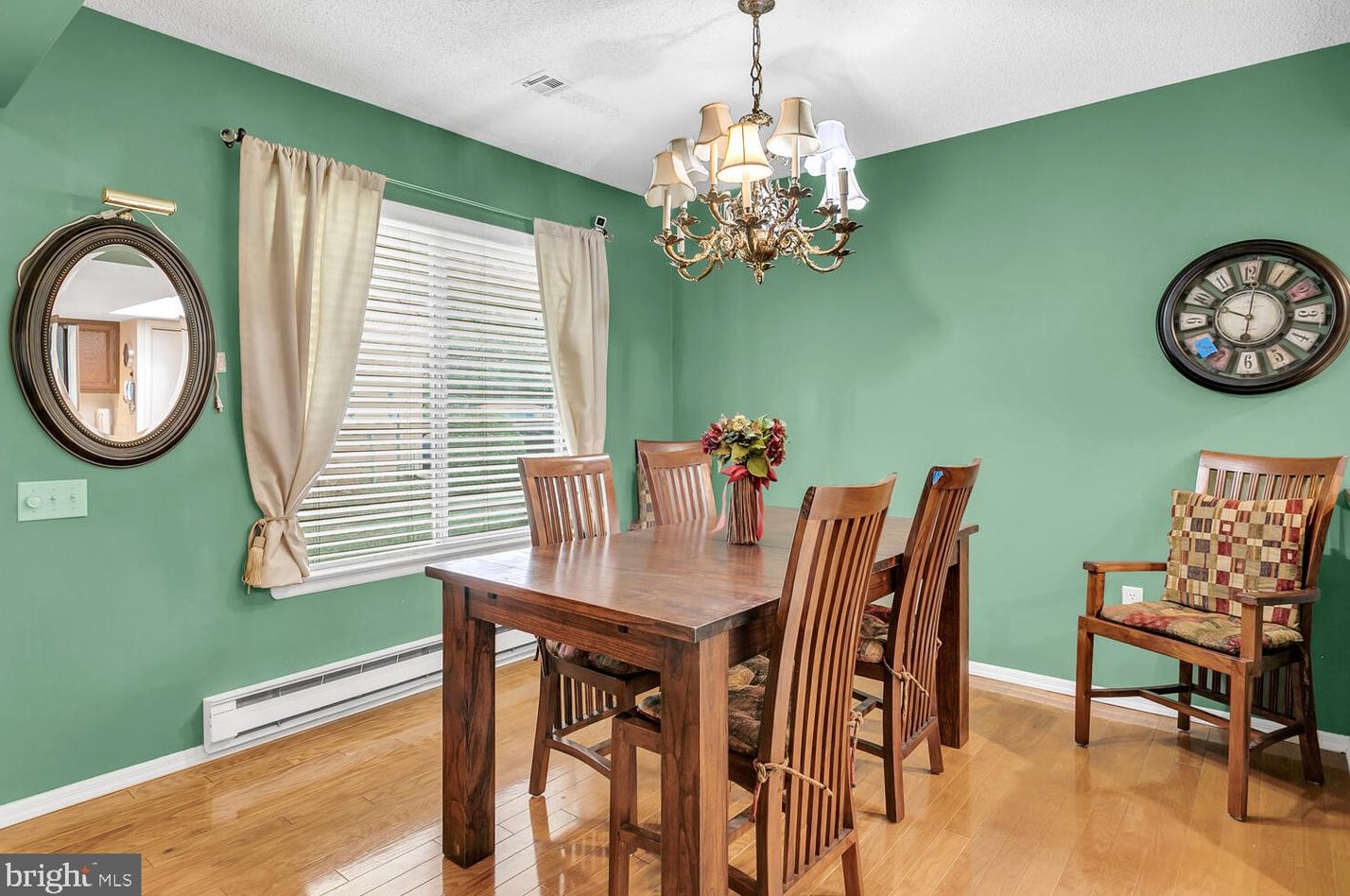 369 Metuchen Dr, Monroe Twp NJ exterior