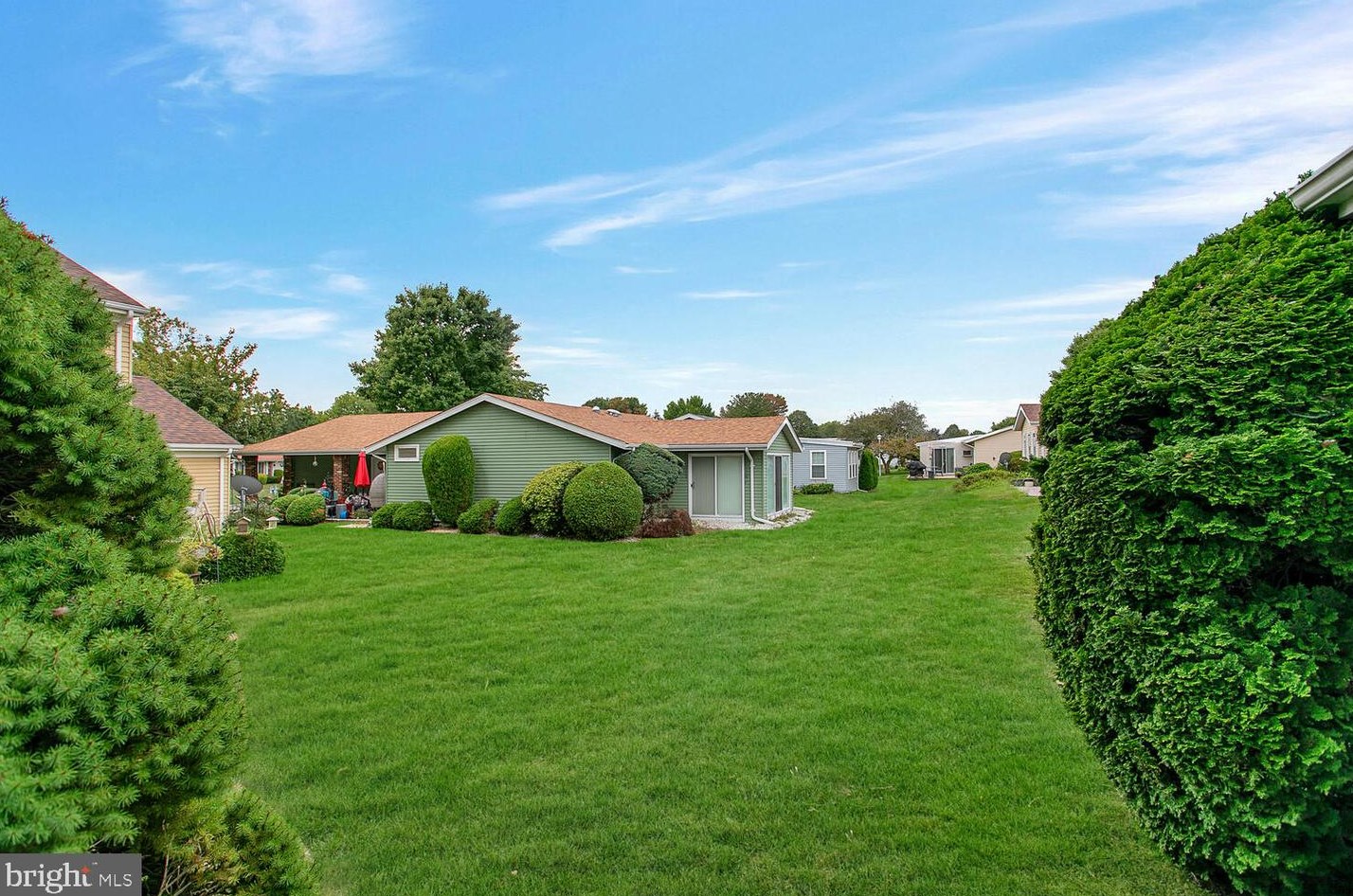 369 Metuchen Dr, Monroe Twp NJ exterior