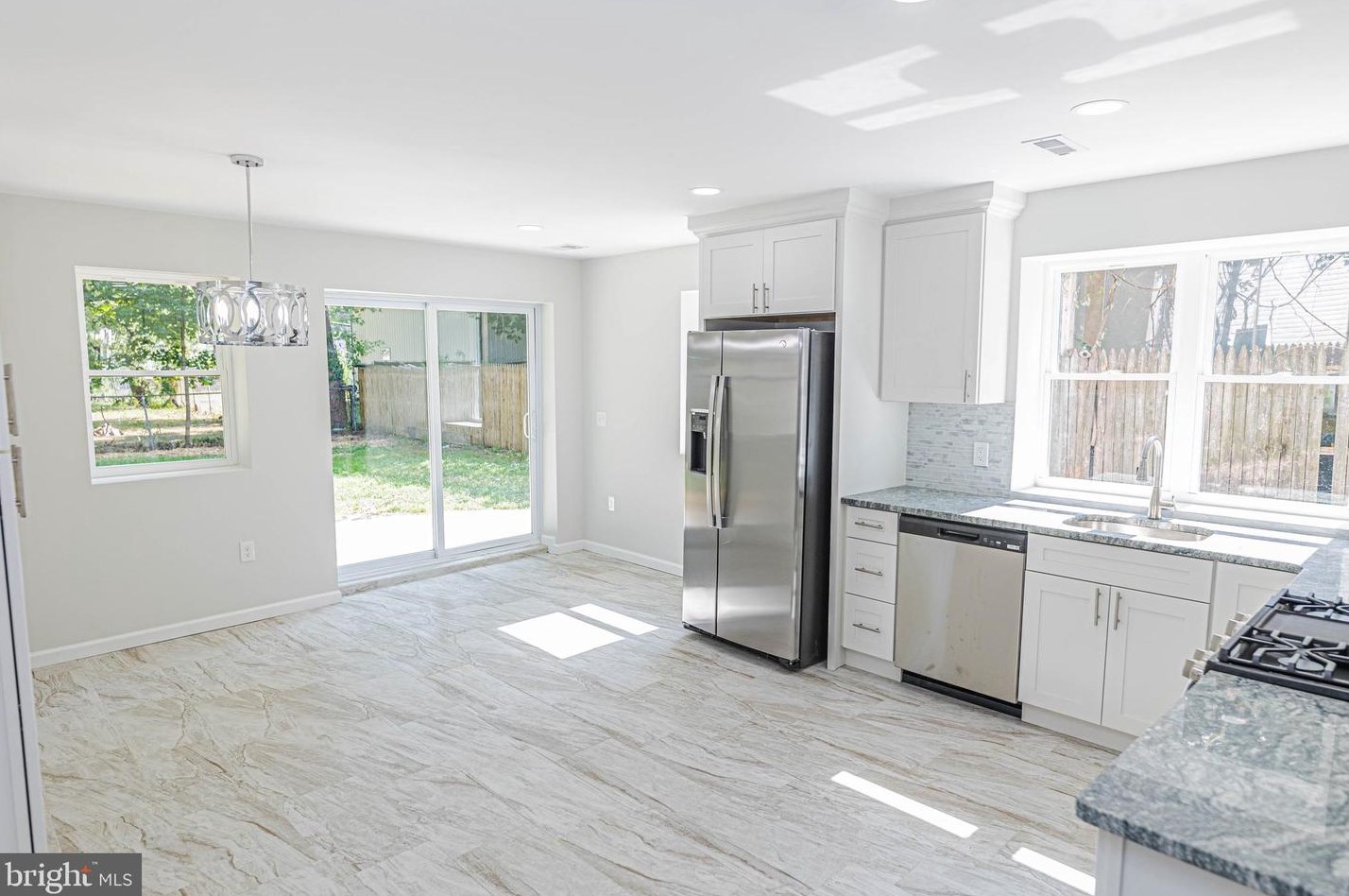 7 Sheridan St, Monroe Twp NJ  08831-1212 exterior