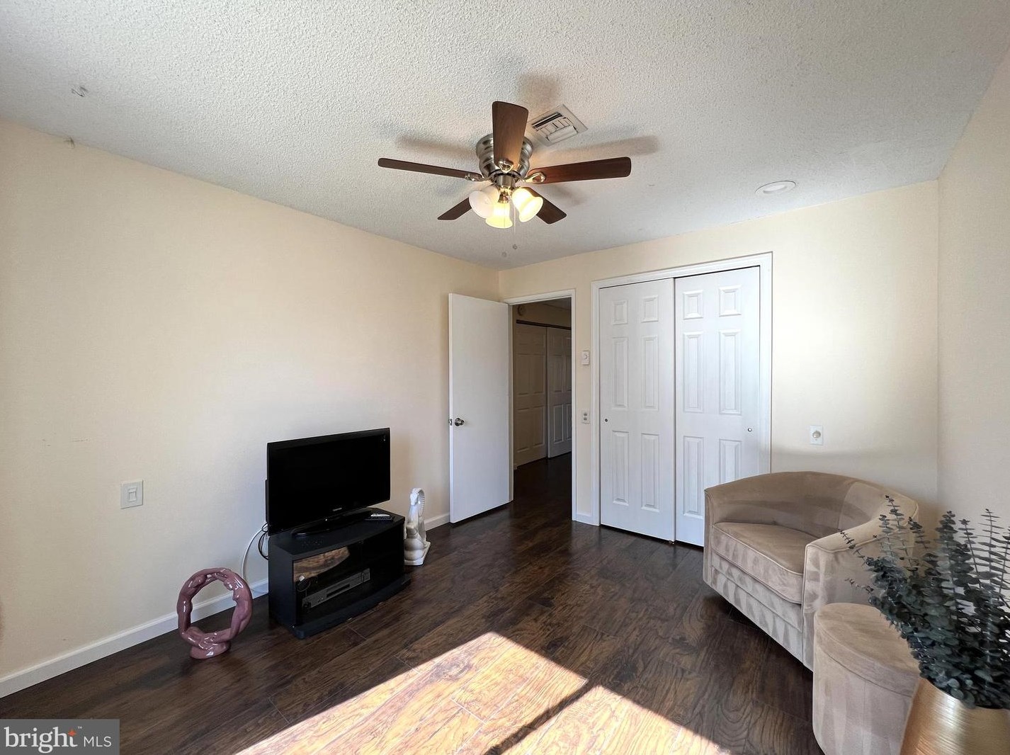 97 Salix Plz, Monroe Twp NJ exterior