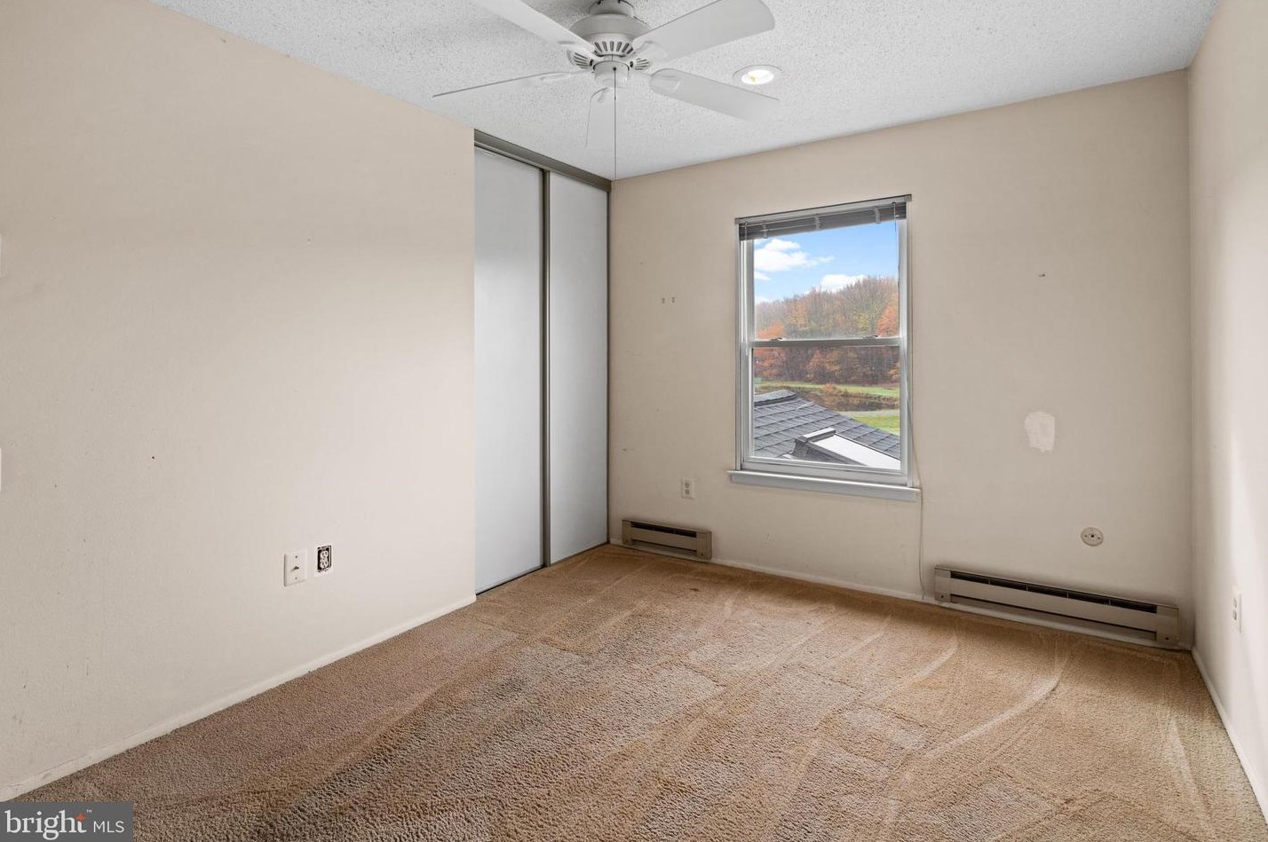 432 Andover Dr, Monroe Twp NJ 08831-7612 exterior