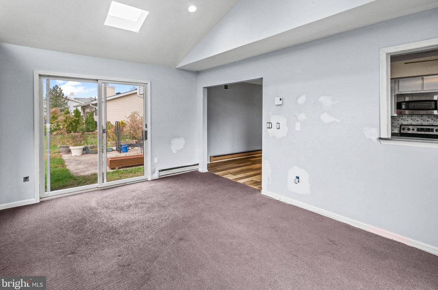 432 Andover Dr, Monroe Twp NJ 08831-7612 exterior